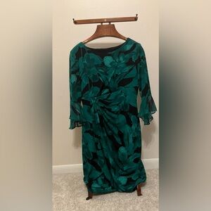 Connected Apparel Green and Black Floral Long Sleeve Dress